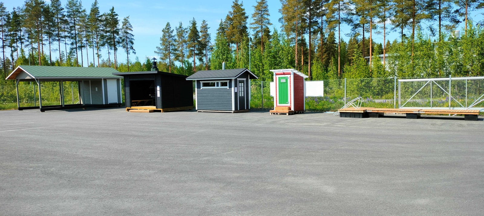 Yksil&ouml;lliset Piharakennukset